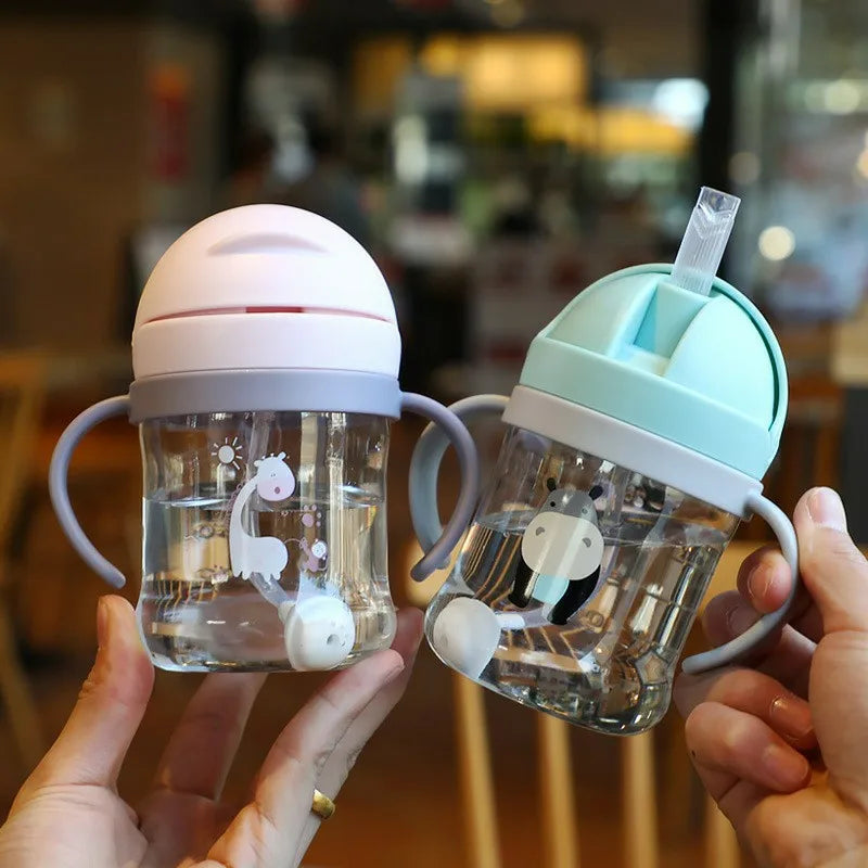 Tasse bébé avec paille
