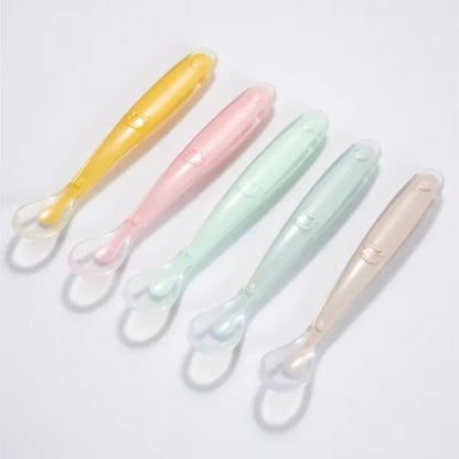 Cuillère en silicone pour bébé