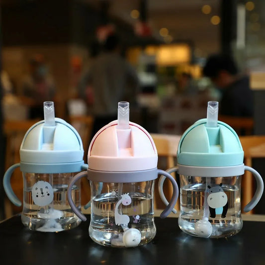 Tasse bébé  avec paille